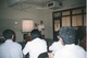 Prof. Piotr Szefer wygłasza wykład w czasie swego pobytu naukowego w University of Aden (Jemen, marzec 1995).